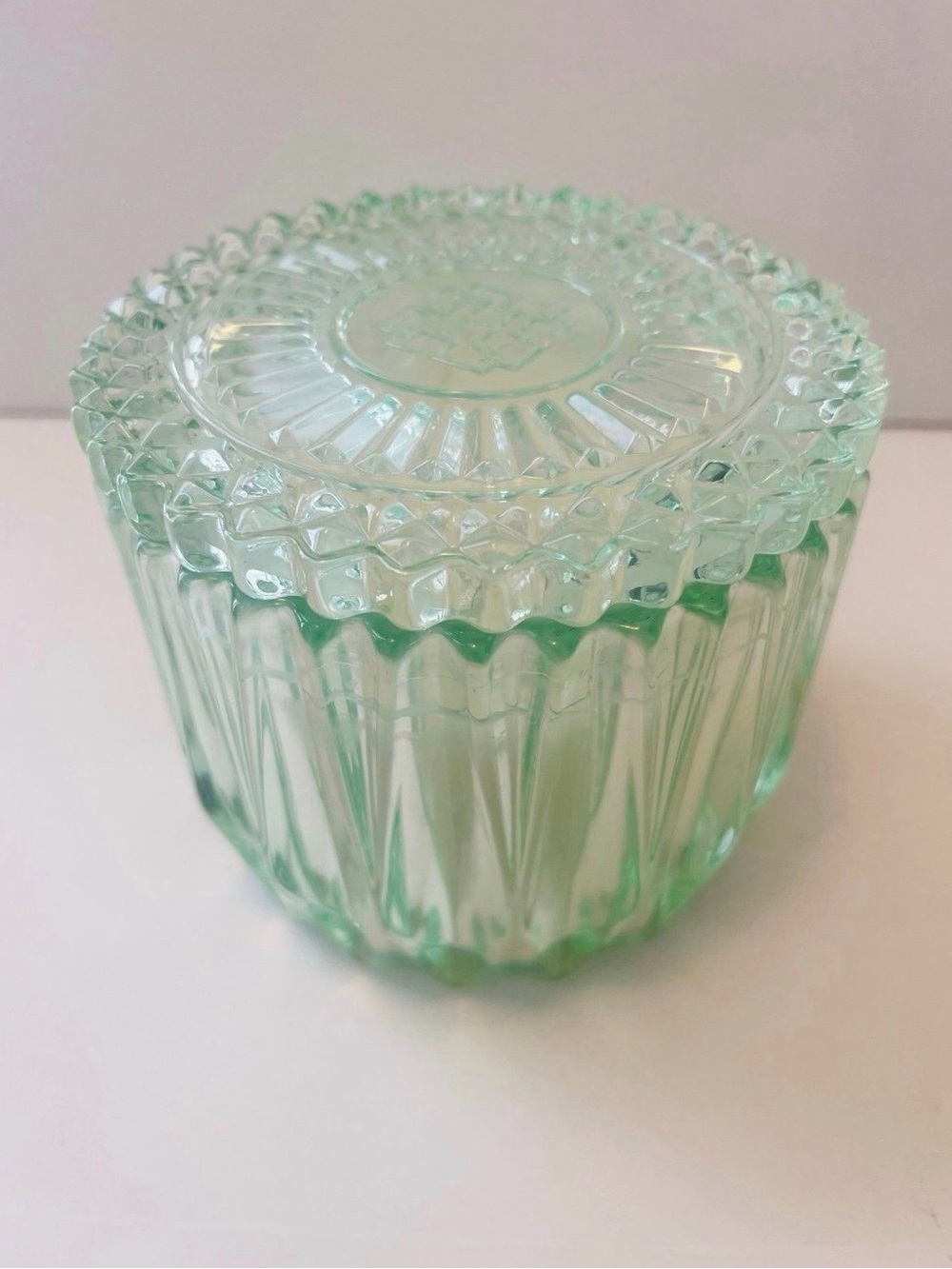 Homeworx Slatkin & Co. Lotus Flower 3 Wick Scented Candle in Cut Glass Jar & Lid